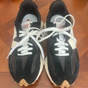 New Balance 327, size 7.5